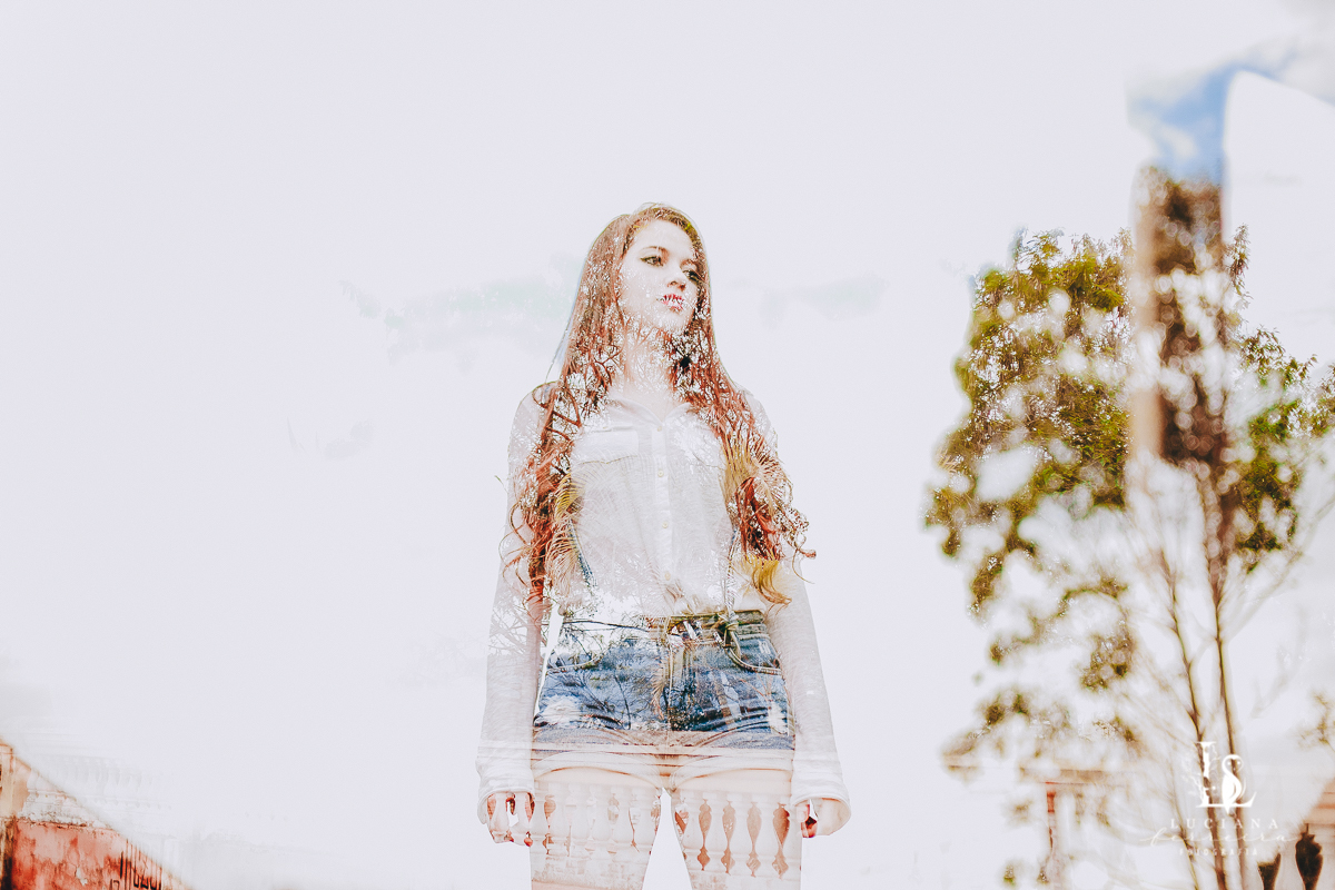 Ensaio feminino na Estação de São Roque. Ruiva.