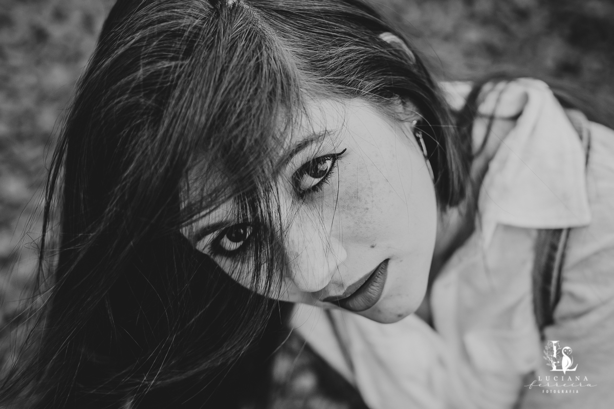 Ensaio feminino na Estação de São Roque. Ruiva.