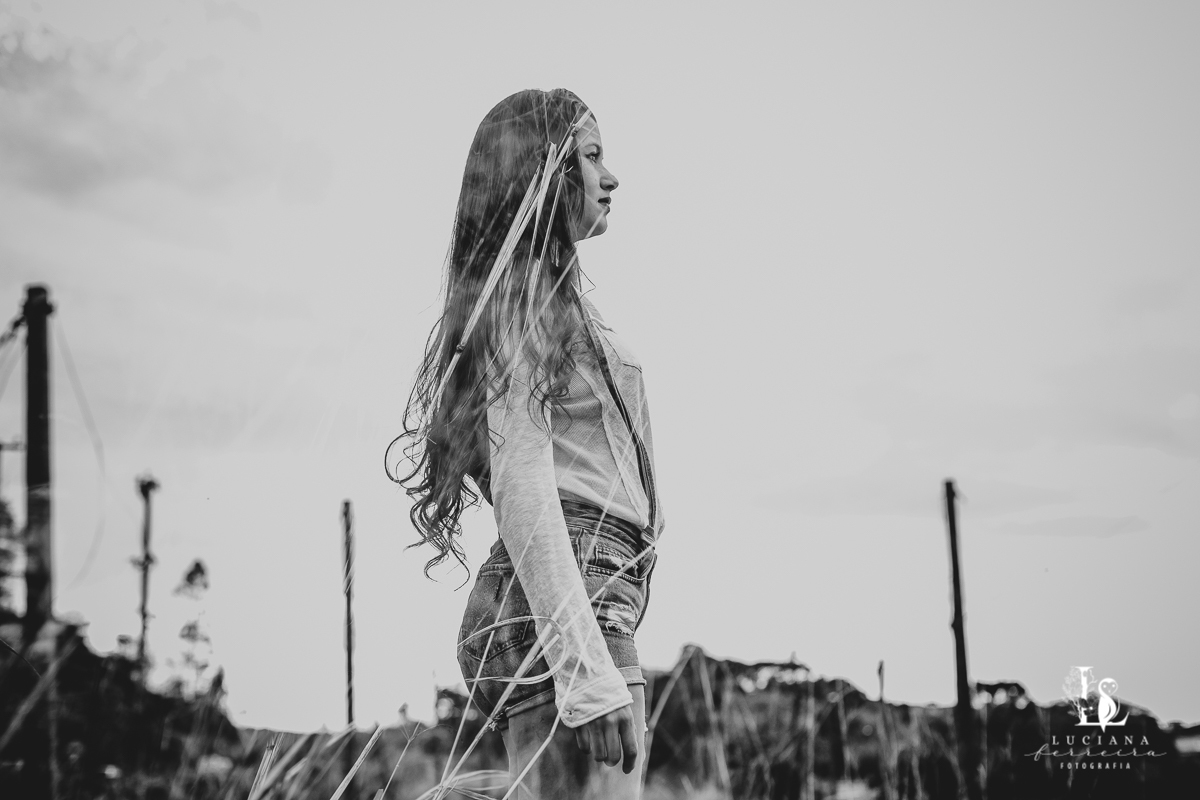 Ensaio feminino na Estação de São Roque. Ruiva.