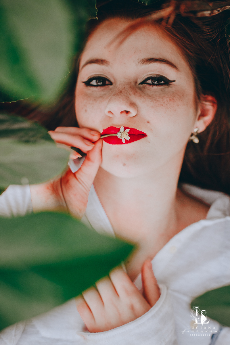 Ensaio feminino na Estação de São Roque. Ruiva.