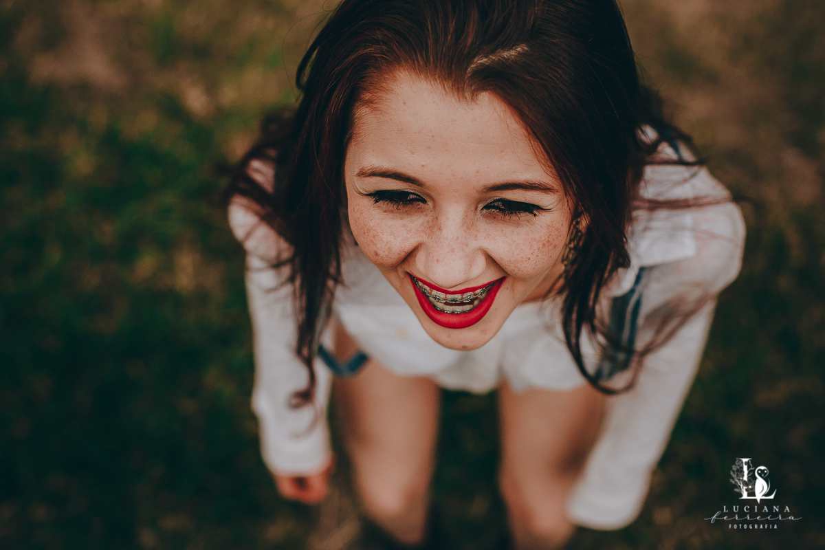 Ensaio feminino na Estação de São Roque. Ruiva.