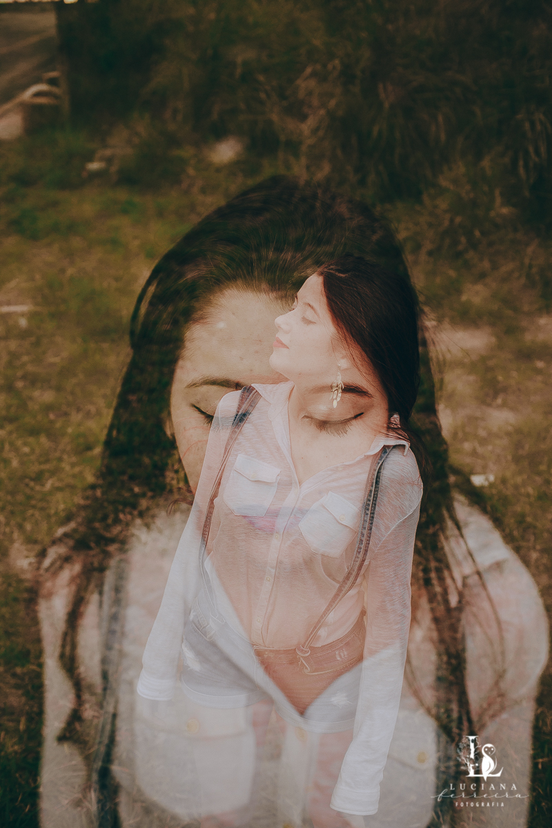 Ensaio feminino na Estação de São Roque. Ruiva.