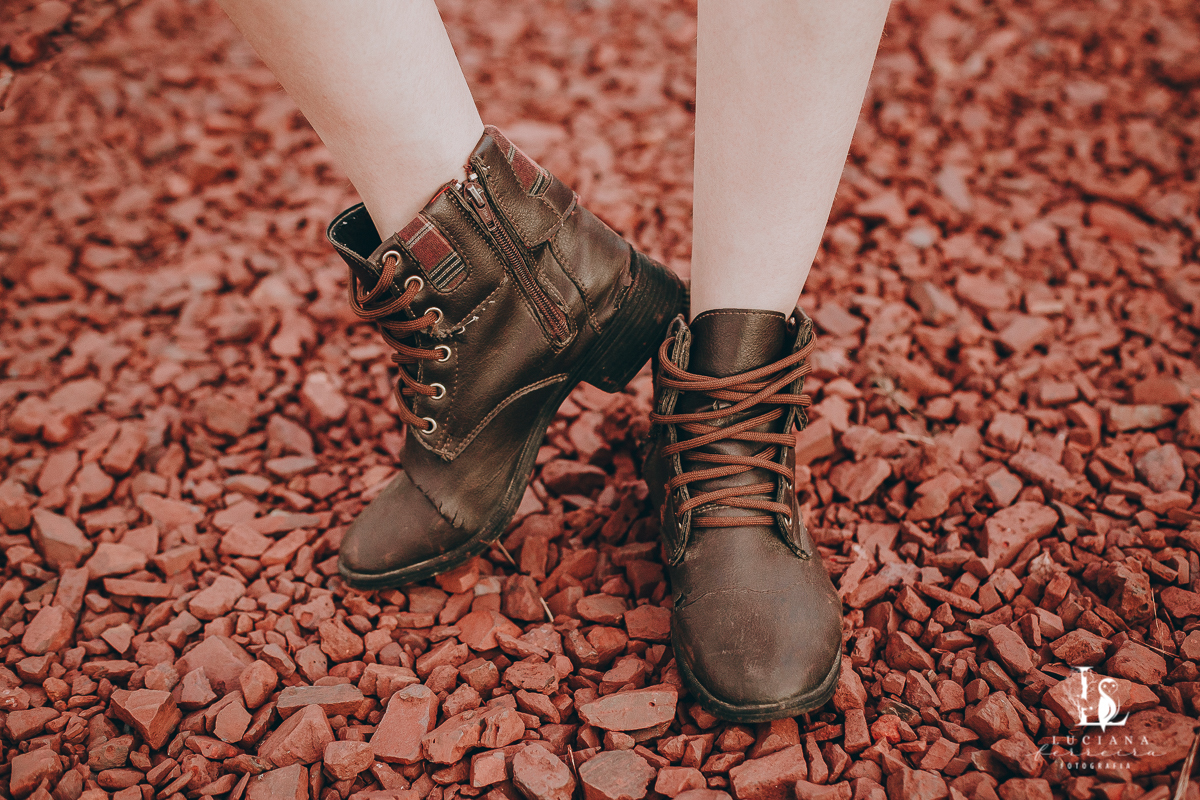 Ensaio feminino na Estação de São Roque. Ruiva.