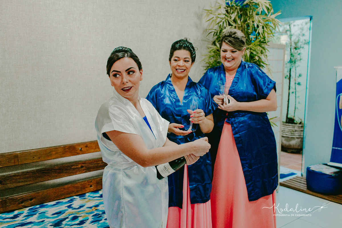 Casamento Mallu e Klever. Casar na Igreja. Casamento lindo.