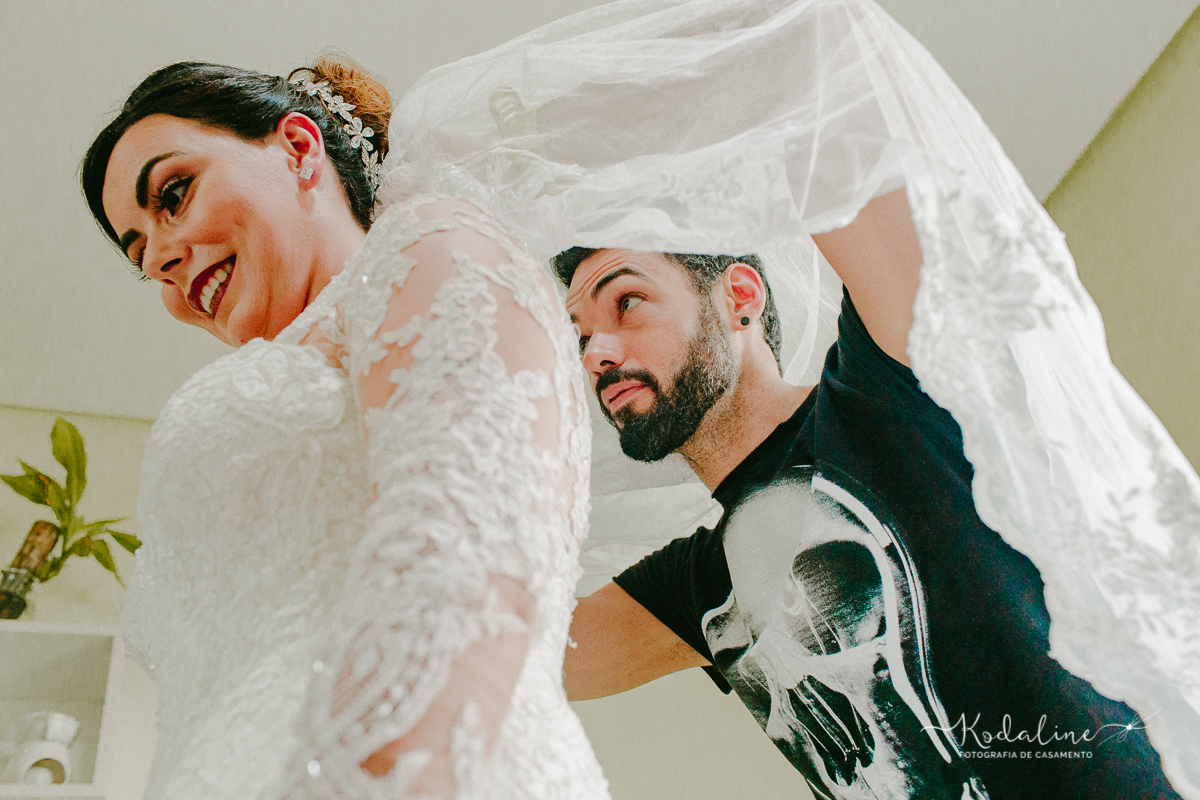 Casamento Mallu e Klever. Casar na Igreja. Casamento lindo.