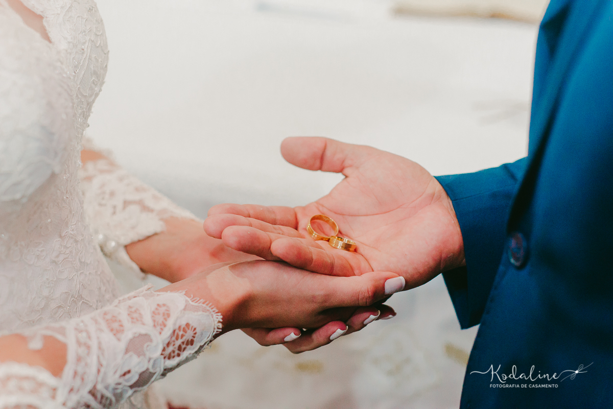 Casamento Mallu e Klever. Casar na Igreja. Casamento lindo.