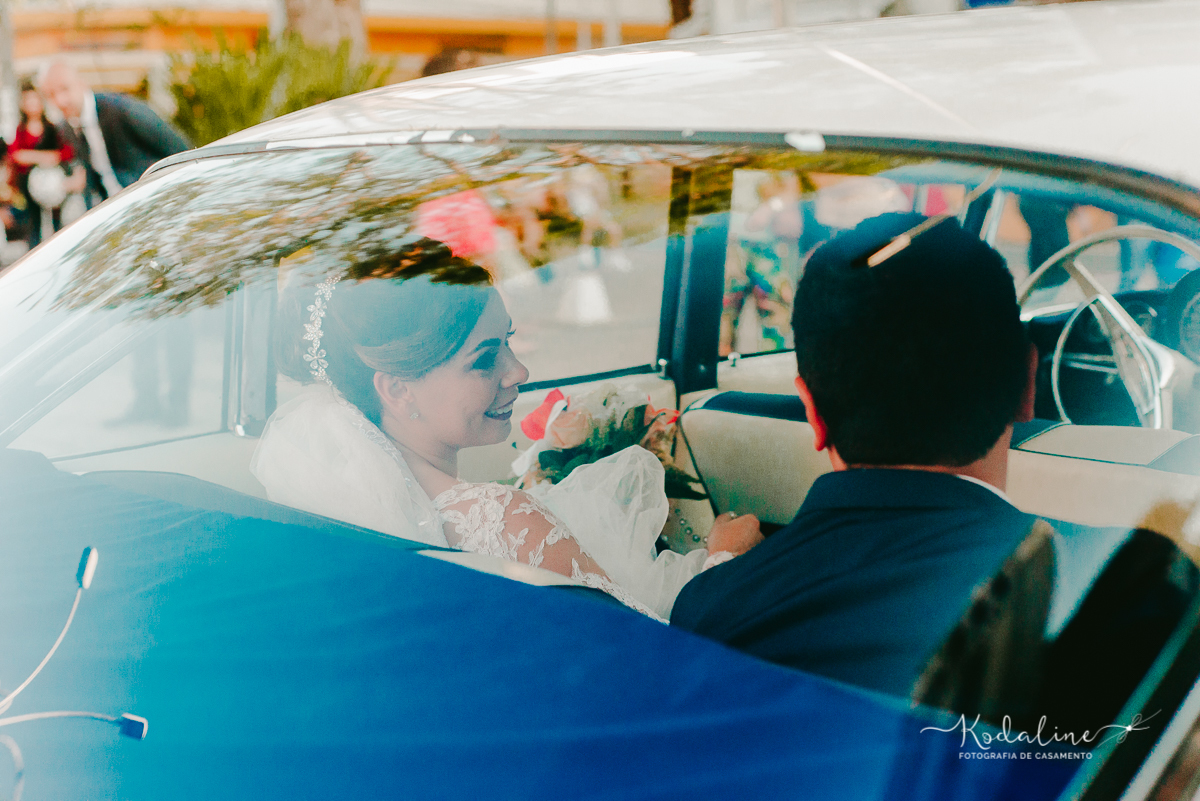 Casamento Mallu e Klever. Casar na Igreja. Casamento lindo.