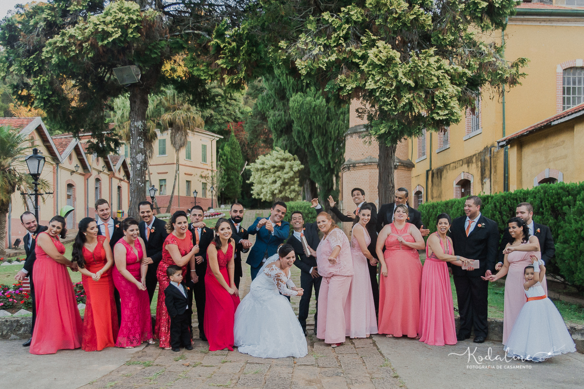 Casamento Mallu e Klever. Casar na Igreja. Casamento lindo.