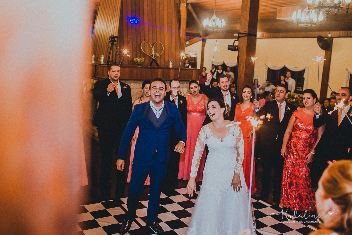 Casamento Mallu e Klever. Casar na Igreja. Casamento lindo.