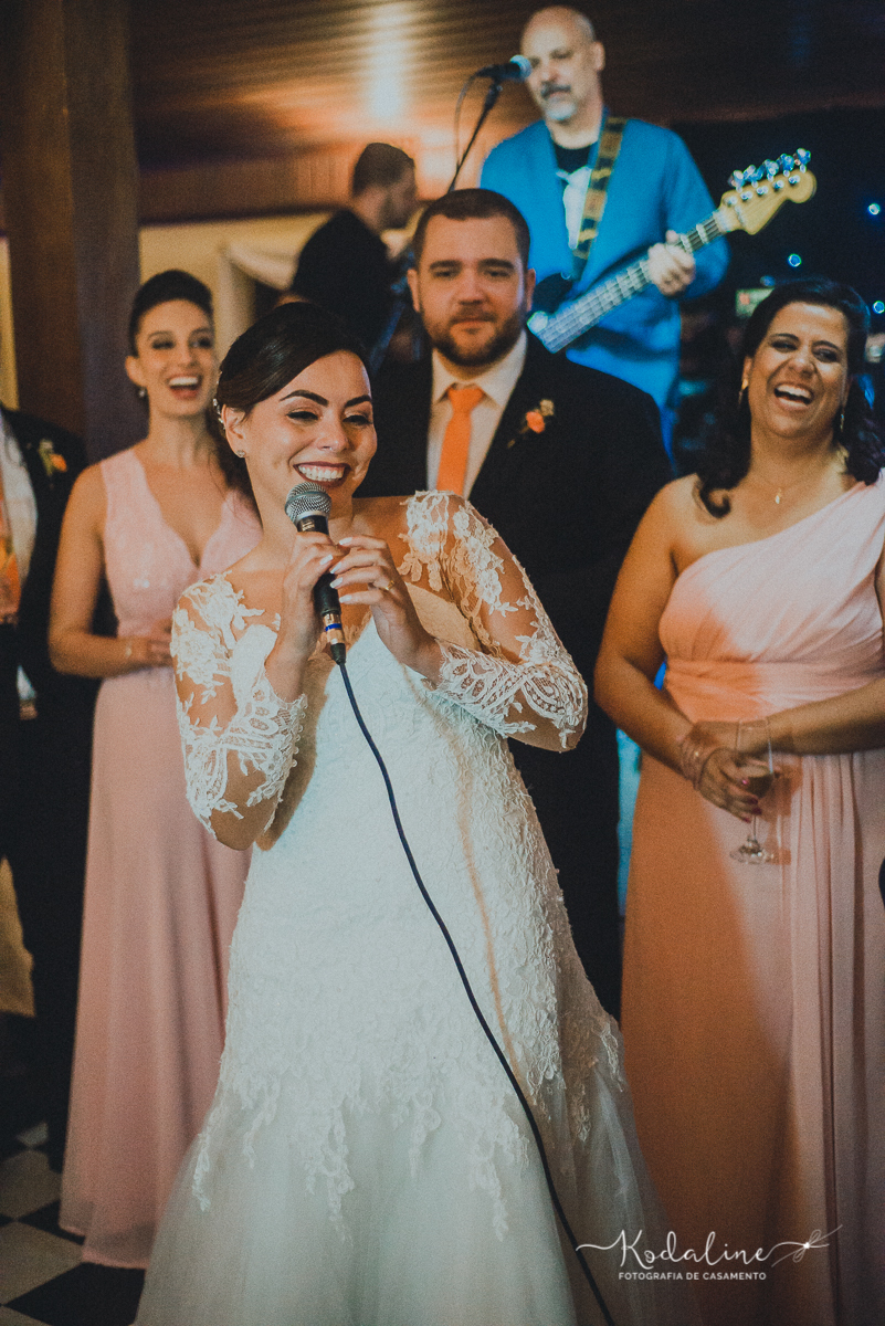 Casamento Mallu e Klever. Casar na Igreja. Casamento lindo.