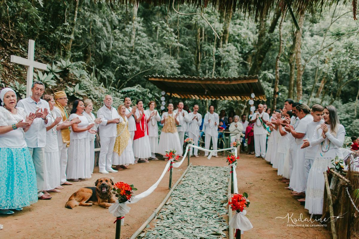 Casamento na Umbanda. Casamento na natureza. Casar de dia, Casamento lindo.