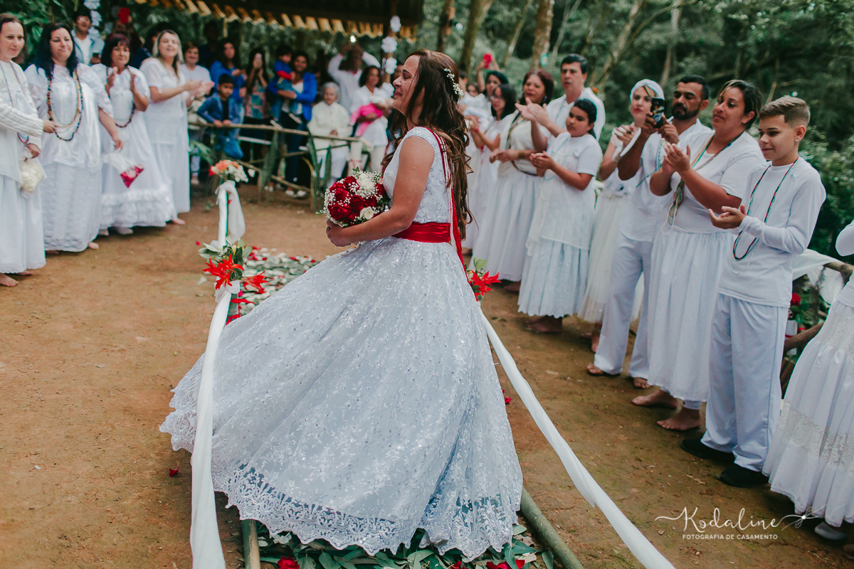 Casamento na Umbanda. Casamento na natureza. Casar de dia, Casamento lindo.