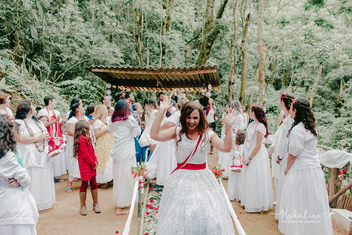 Casamento na Umbanda. Casamento na natureza. Casar de dia, Casamento lindo.