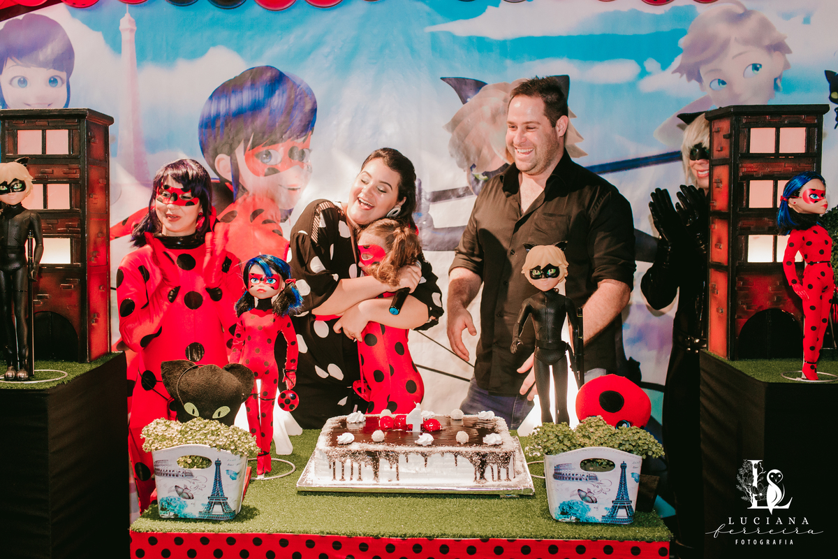 Aniversário Infantil com Tema LadyBug no Spasso Dourado Kids