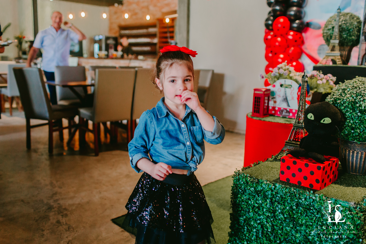 Aniversário Infantil com Tema LadyBug no Spasso Dourado Kids