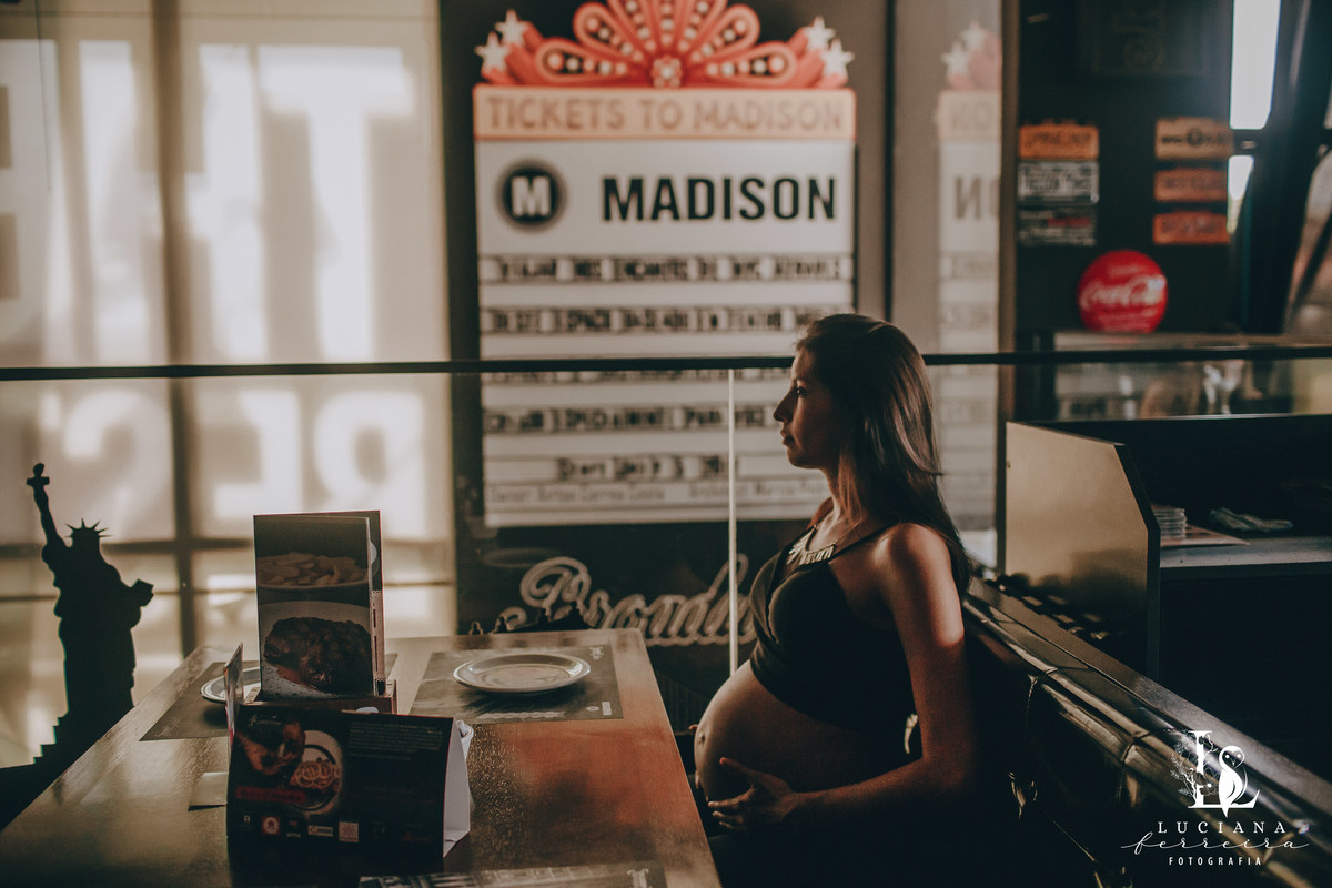 Ensaio Gestante no Restaurante Madison, em Sorocaba