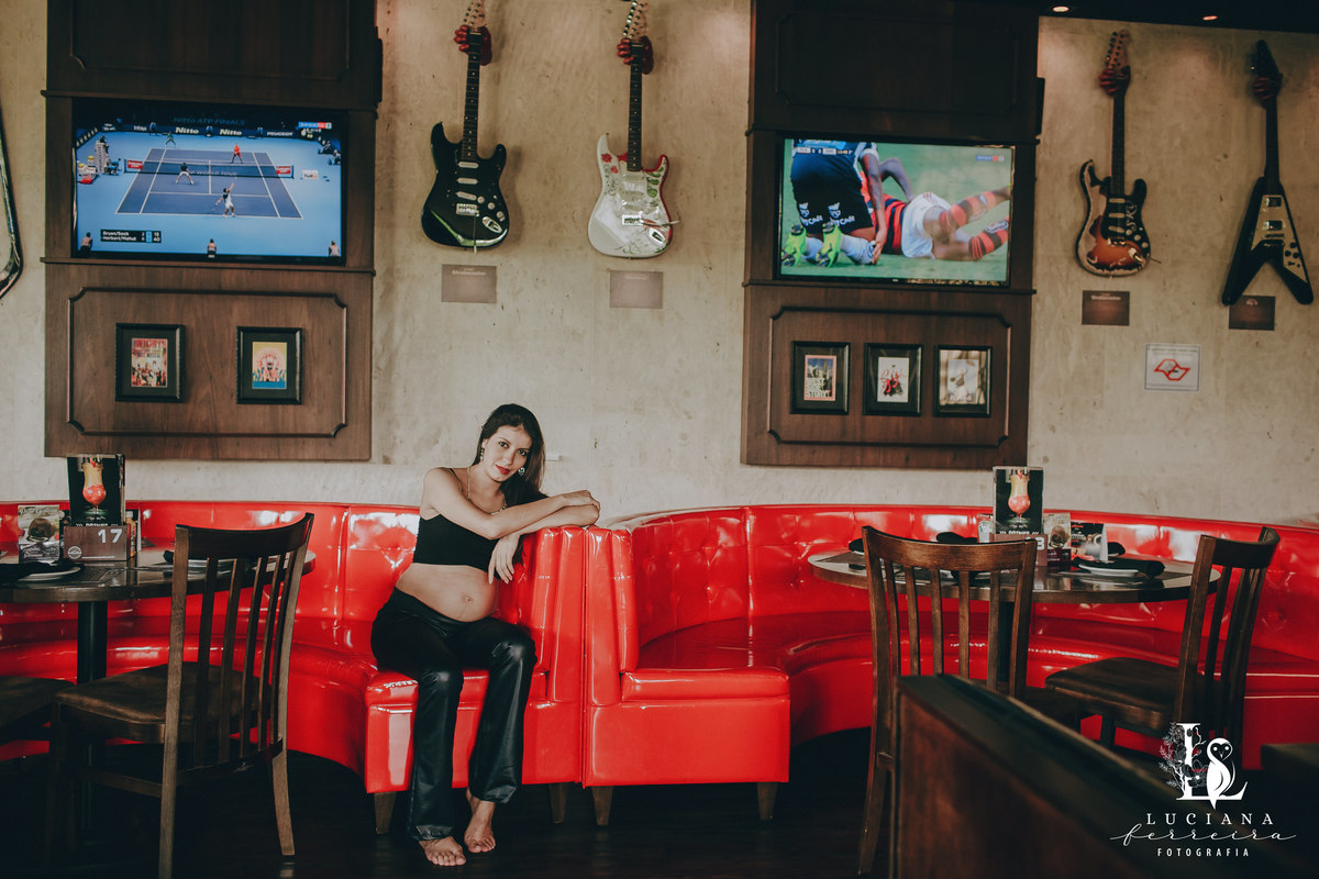 Ensaio Gestante no Restaurante Madison, em Sorocaba