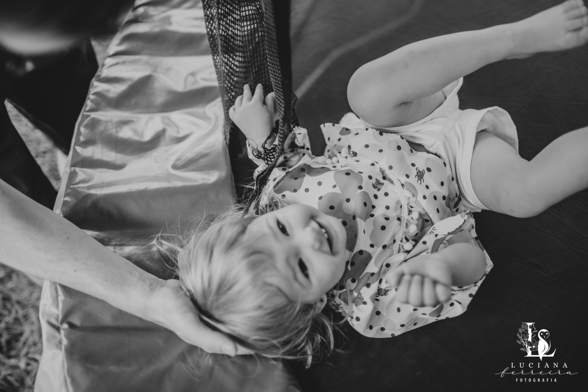 Criança Feliz no Pula Pula