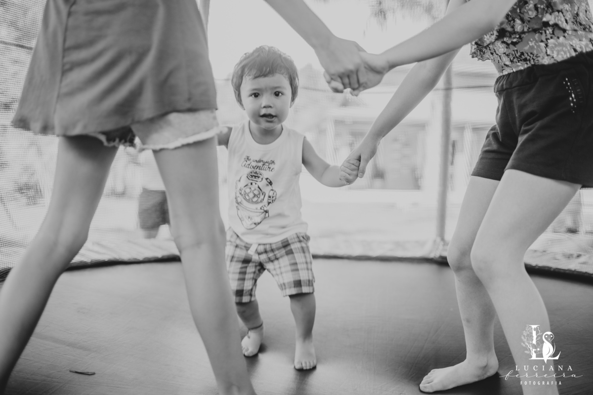 Criança Feliz no Pula Pula