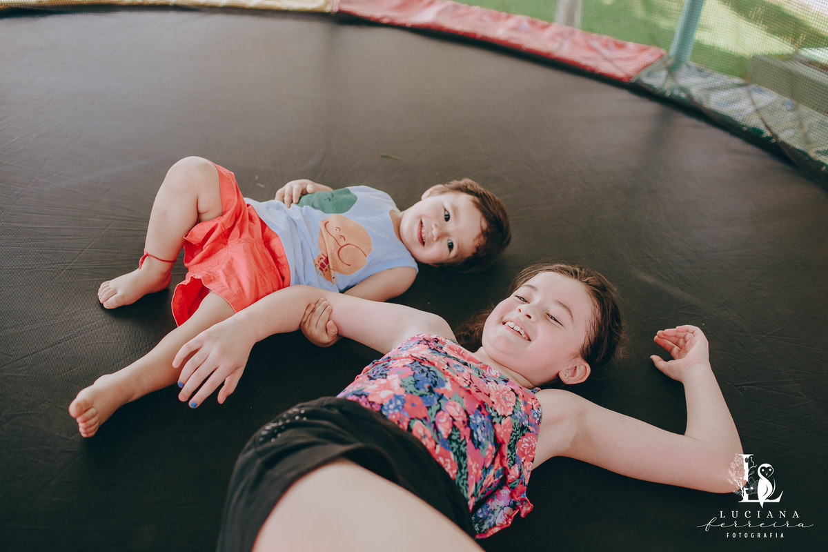 Criança Feliz no Pula Pula