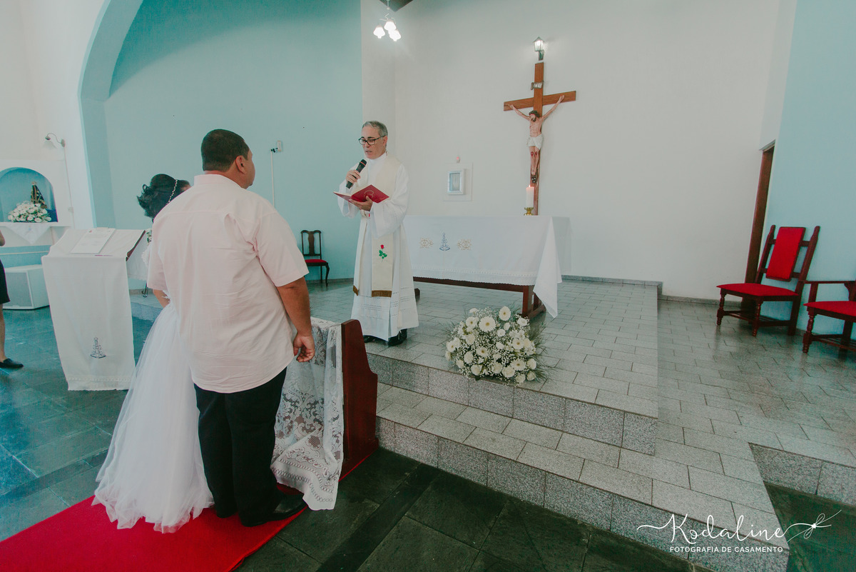 Casamento na igreja em Mairinque. Igreja Nossa Senhora Aparecida