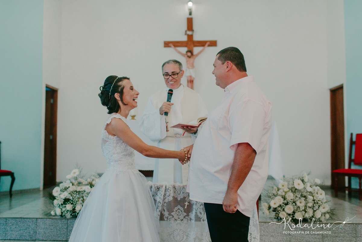 Casamento na igreja em Mairinque. Igreja Nossa Senhora Aparecida