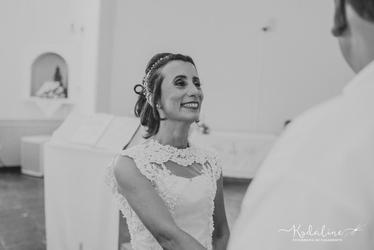 Casamento na igreja em Mairinque. Igreja Nossa Senhora Aparecida