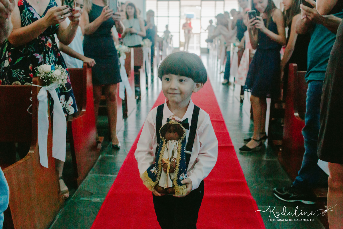 Casamento na igreja em Mairinque. Igreja Nossa Senhora Aparecida
