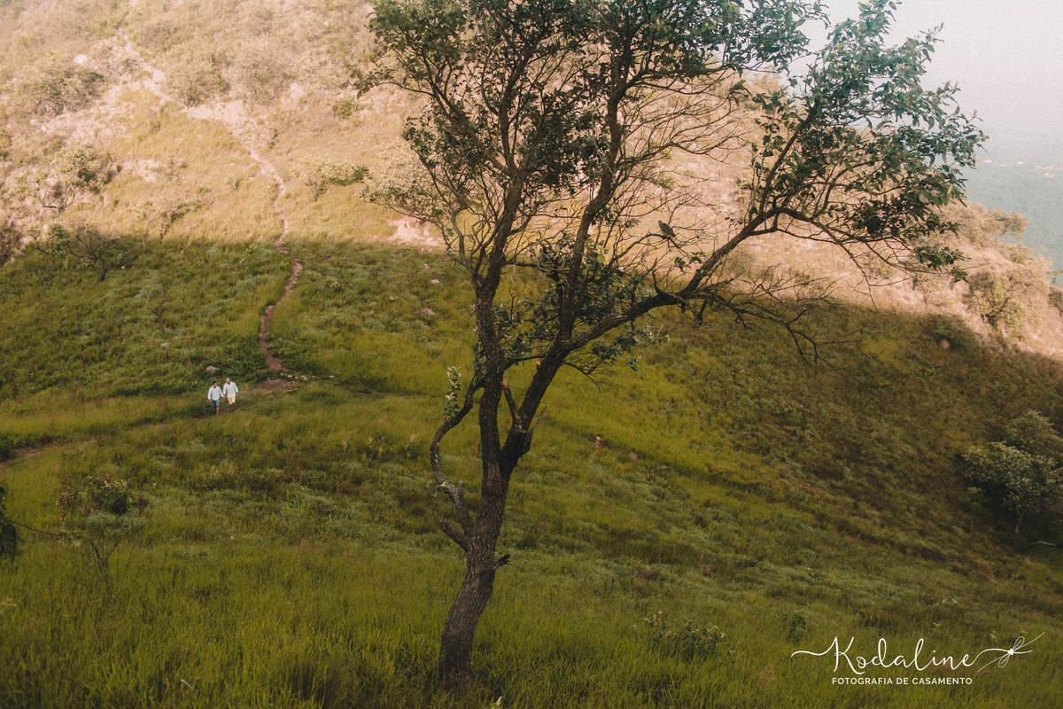 Ensaio casal homoafetivo realizado no Morro do Saboó em São Roque, Ensaio pré casamento no Saboó.
