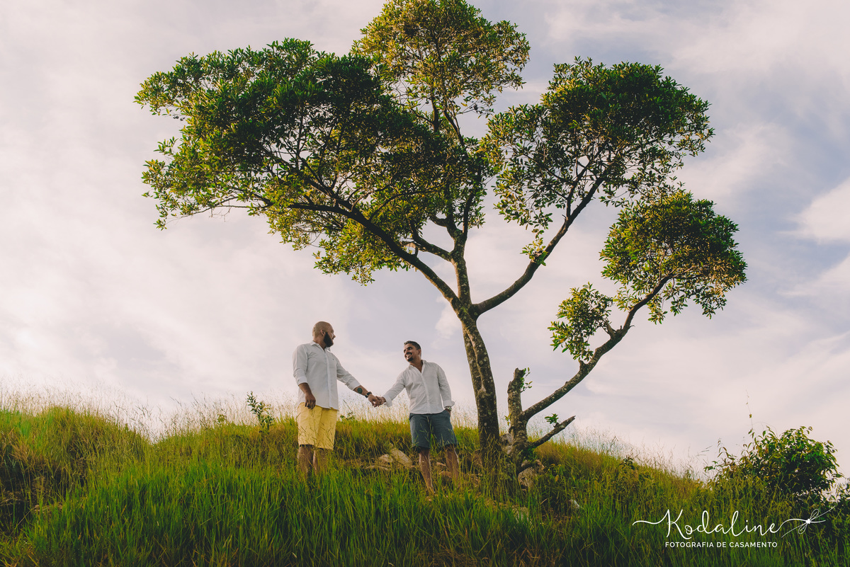Ensaio casal homoafetivo realizado no Morro do Saboó em São Roque, Ensaio pré casamento no Saboó.