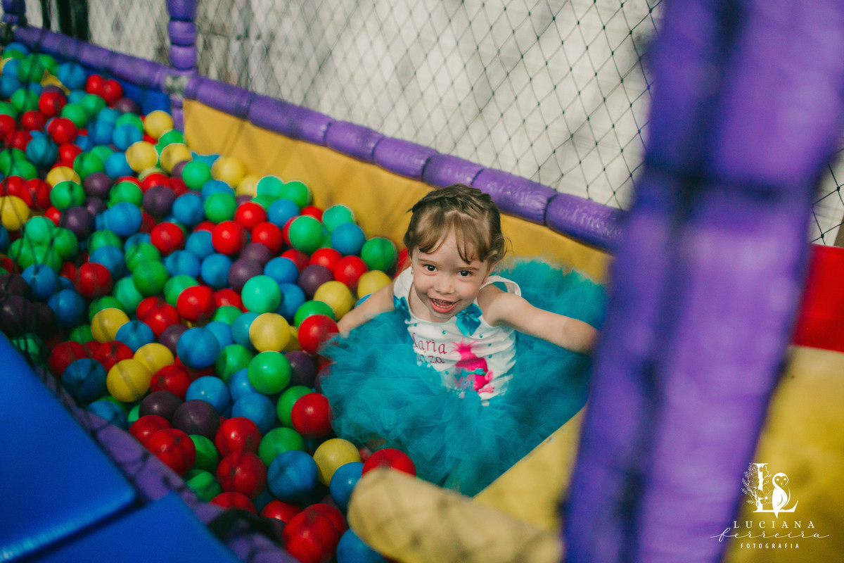 Festa de menina com tema Trolls realizada no Buffet Festar em São Roque