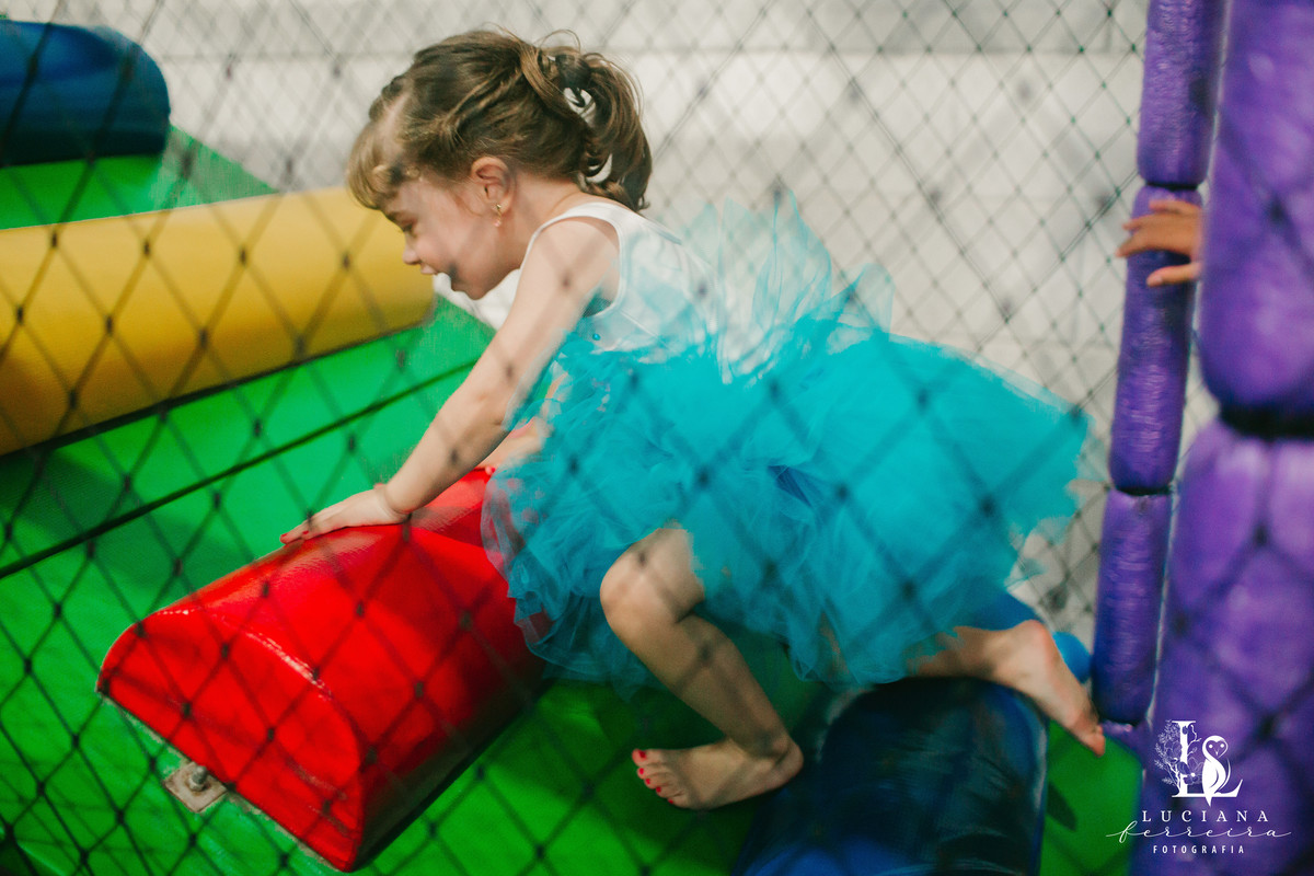Festa de menina com tema Trolls realizada no Buffet Festar em São Roque