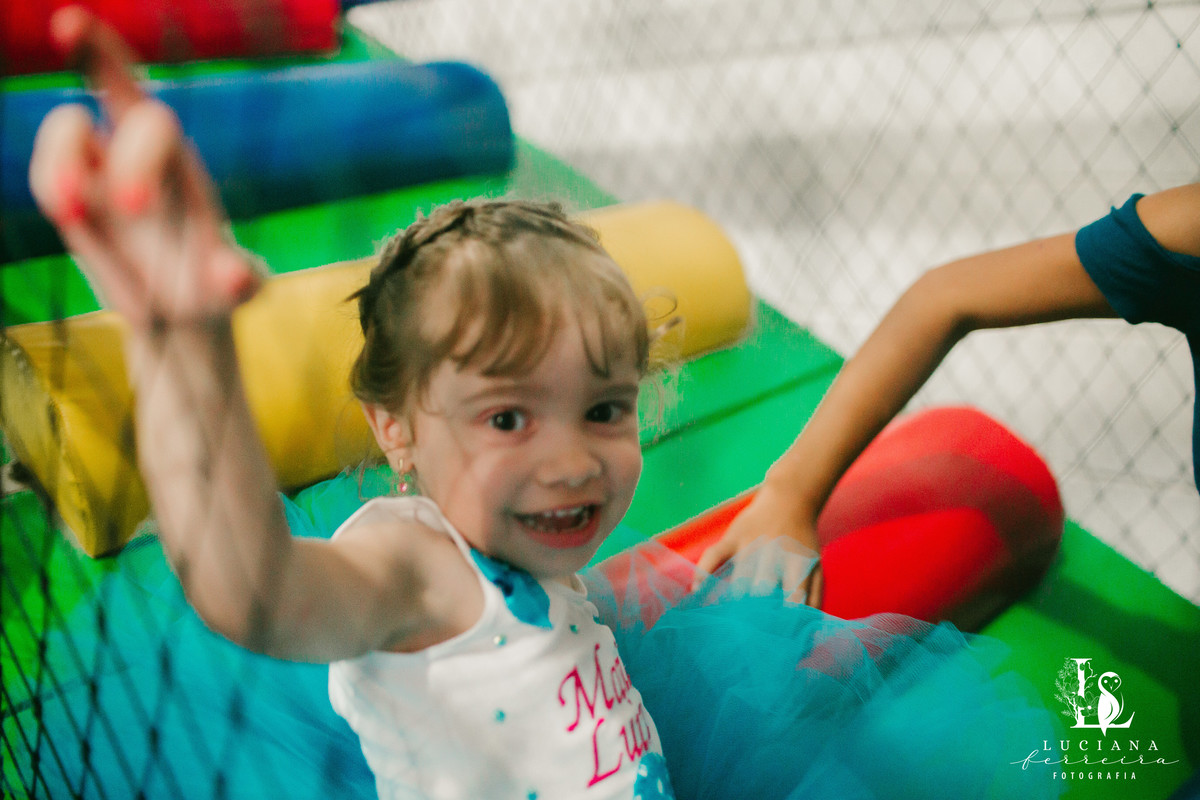 Festa de menina com tema Trolls realizada no Buffet Festar em São Roque