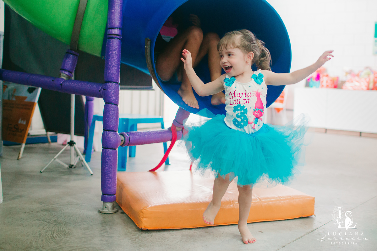 Festa de menina com tema Trolls realizada no Buffet Festar em São Roque