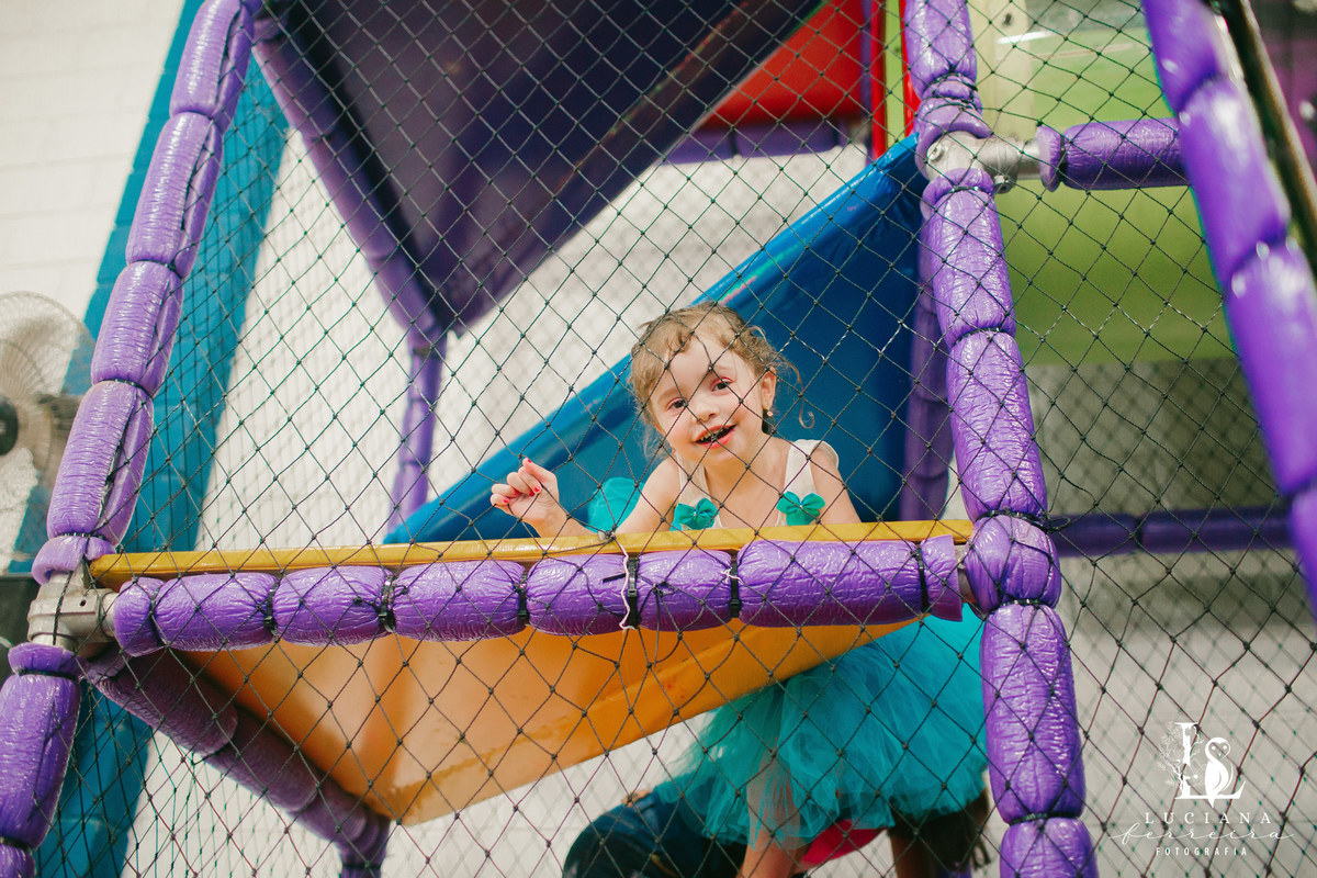 Festa de menina com tema Trolls realizada no Buffet Festar em São Roque