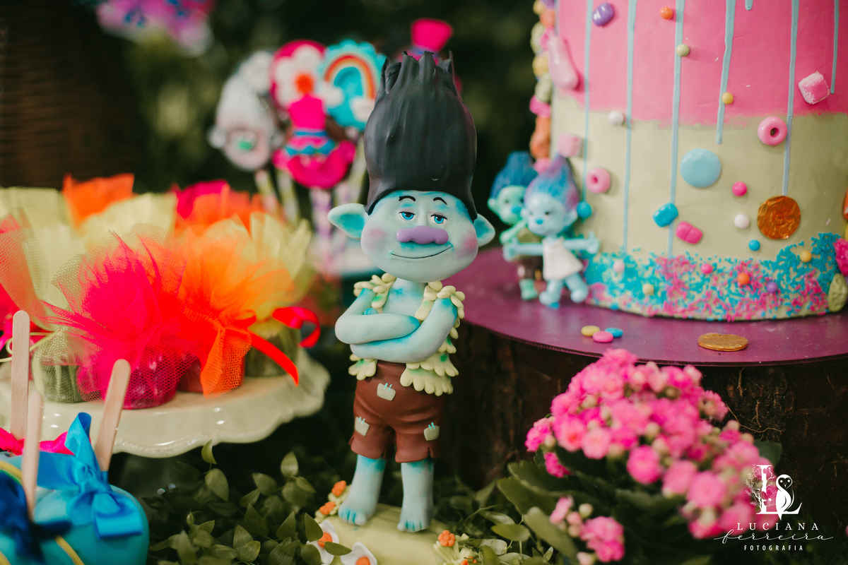 Festa de menina com tema Trolls realizada no Buffet Festar em São Roque
