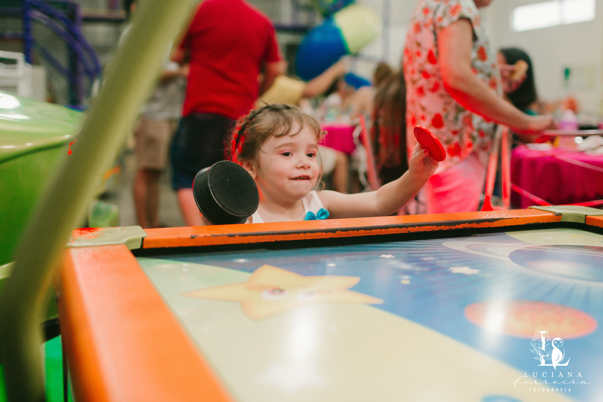 Festa de menina com tema Trolls realizada no Buffet Festar em São Roque