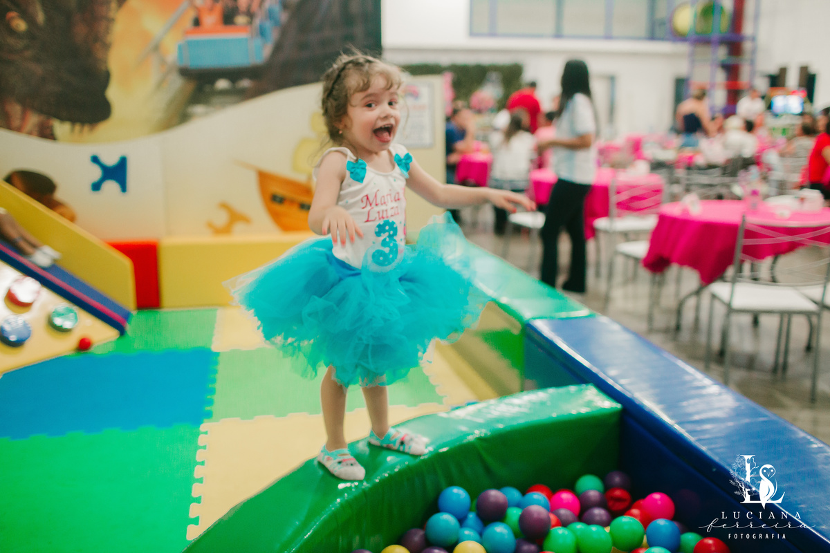 Festa de menina com tema Trolls realizada no Buffet Festar em São Roque