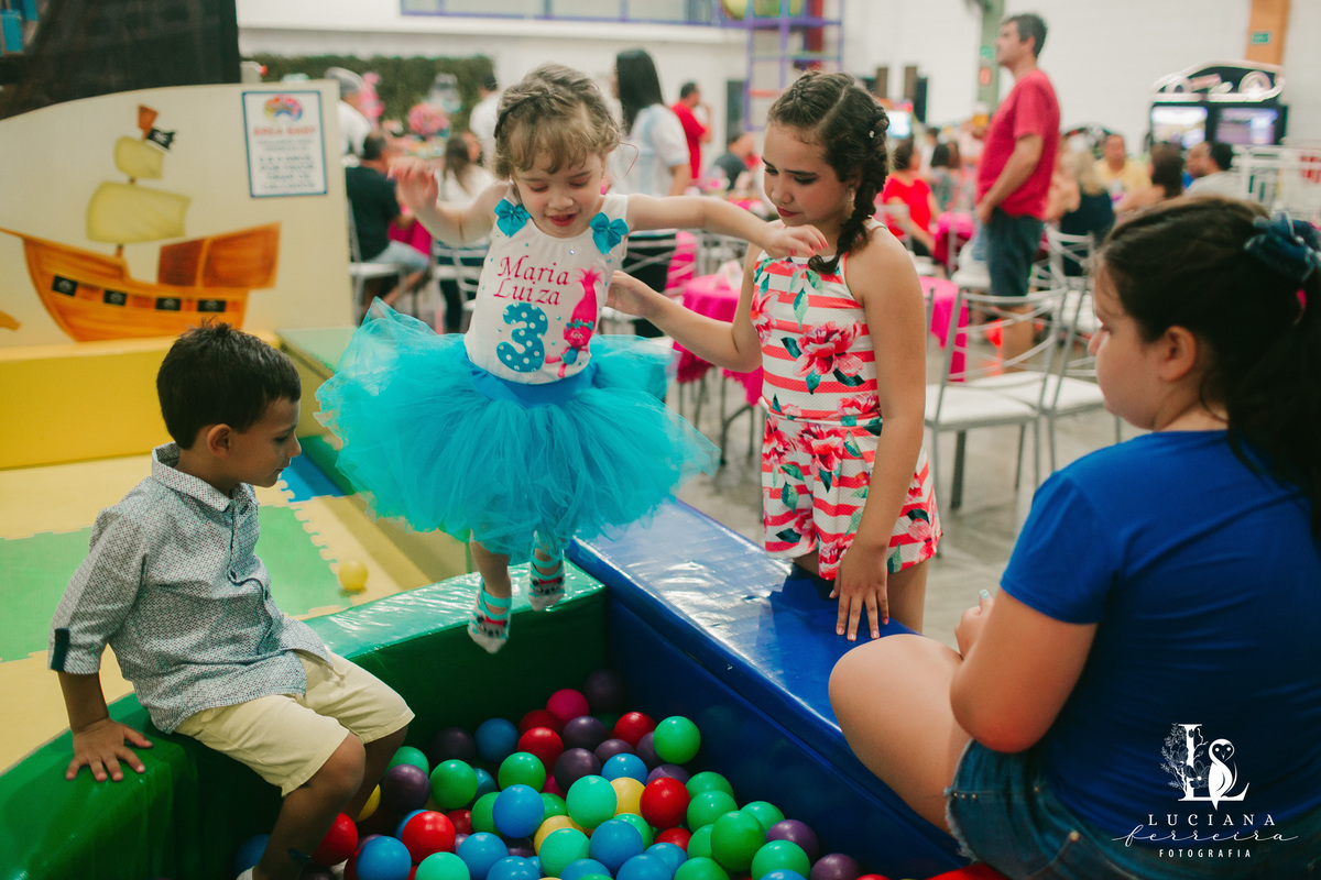 Festa de menina com tema Trolls realizada no Buffet Festar em São Roque