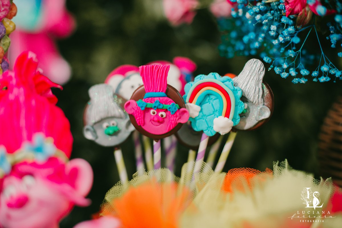 Festa de menina com tema Trolls realizada no Buffet Festar em São Roque