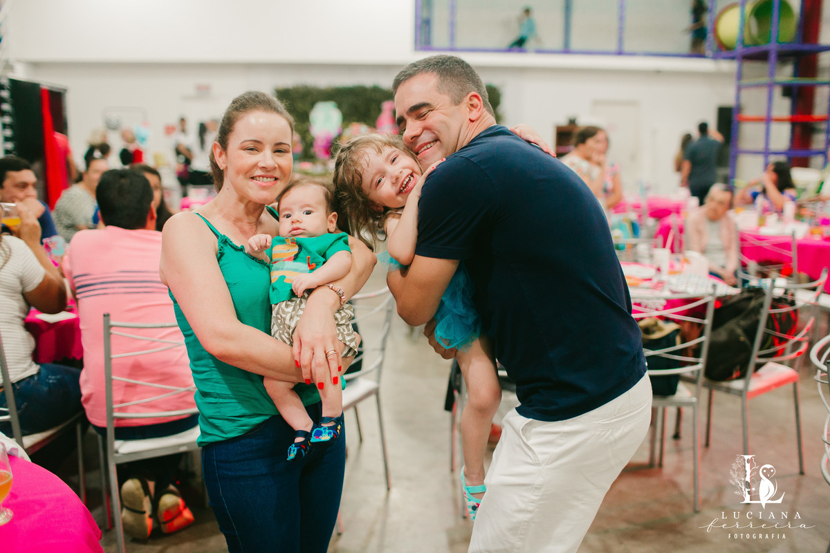 Festa de menina com tema Trolls realizada no Buffet Festar em São Roque