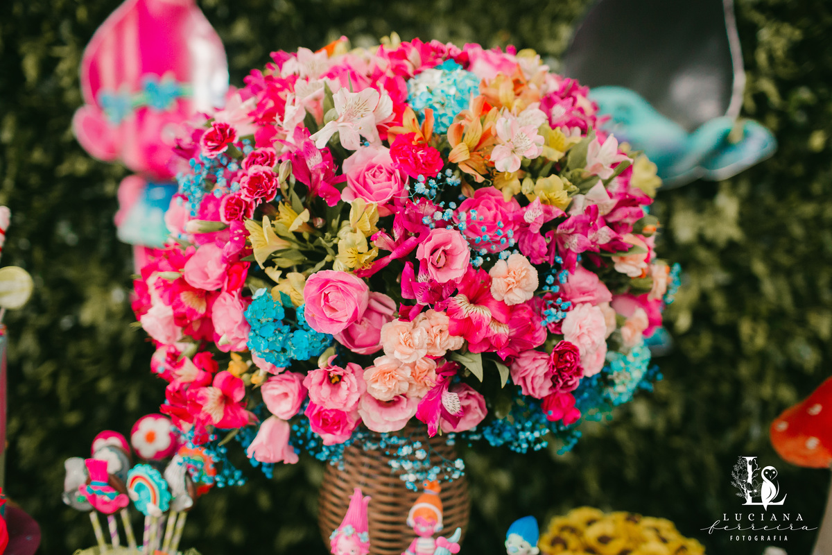 Festa de menina com tema Trolls realizada no Buffet Festar em São Roque