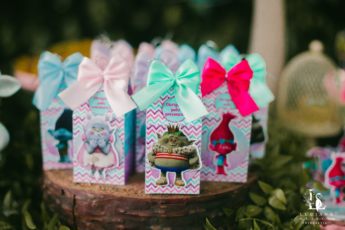 Festa de menina com tema Trolls realizada no Buffet Festar em São Roque
