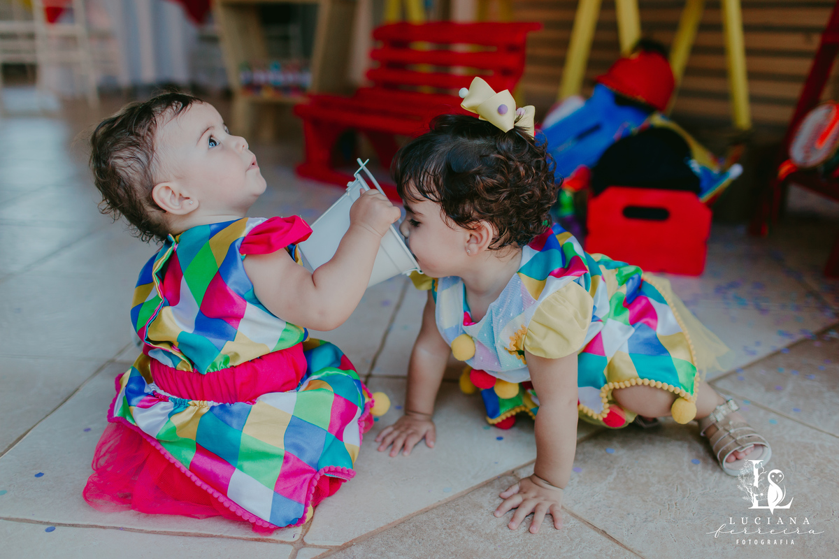 Aniversário das gêmeas Olivia e Martina em São Roque. Olivia e Martina 1 Aninho. Festa de Aniversário com tema Carnaval
