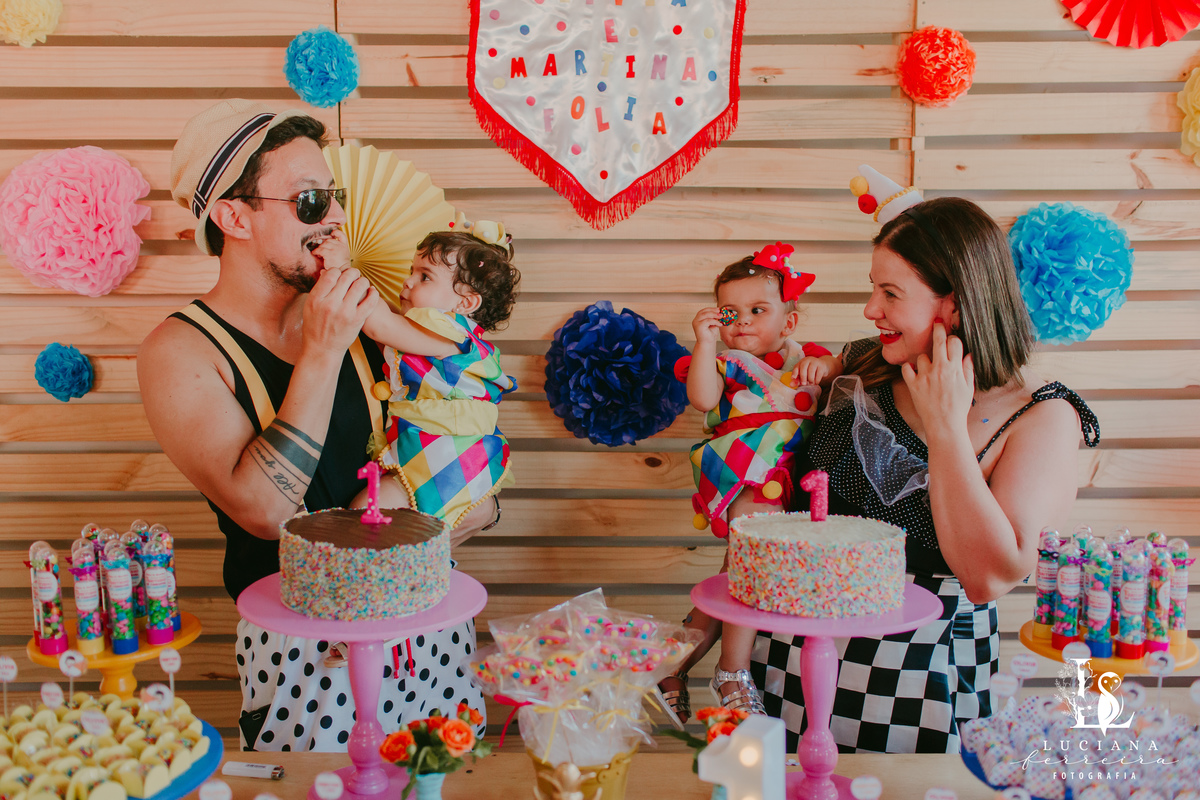 Aniversário das gêmeas Olivia e Martina em São Roque. Olivia e Martina 1 Aninho. Festa de Aniversário com tema Carnaval