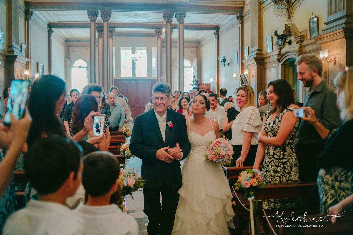 Casamento lindo realizado na igreja Nossa Senhora do Patrocínio em Itu