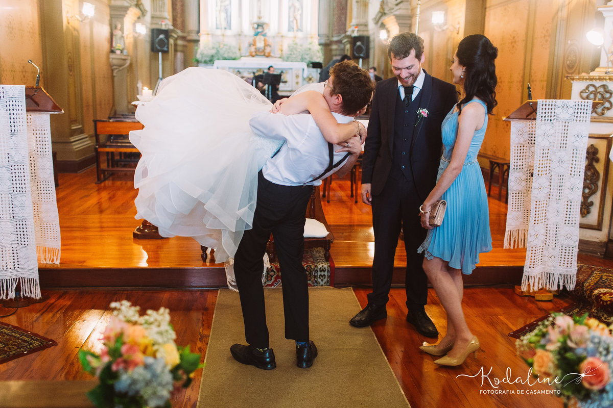 Casamento lindo realizado na igreja Nossa Senhora do Patrocínio em Itu