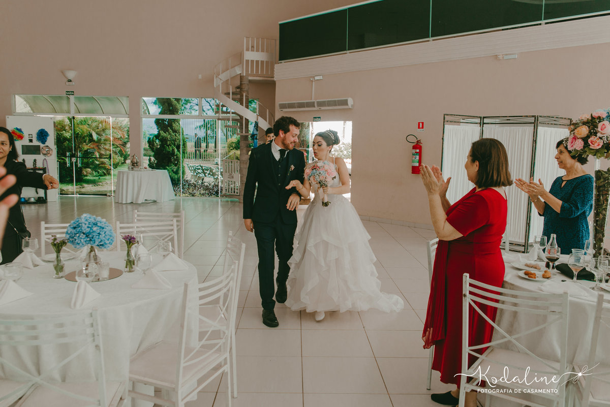 Casamento lindo realizado na igreja Nossa Senhora do Patrocínio em Itu