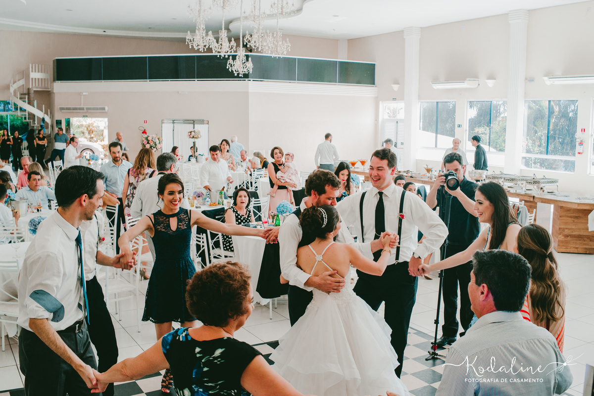 Casamento lindo realizado na igreja Nossa Senhora do Patrocínio em Itu