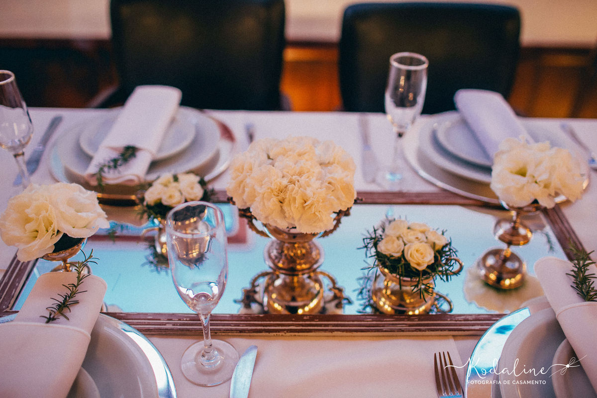 Detalhes da mesa do jantar de casamento
